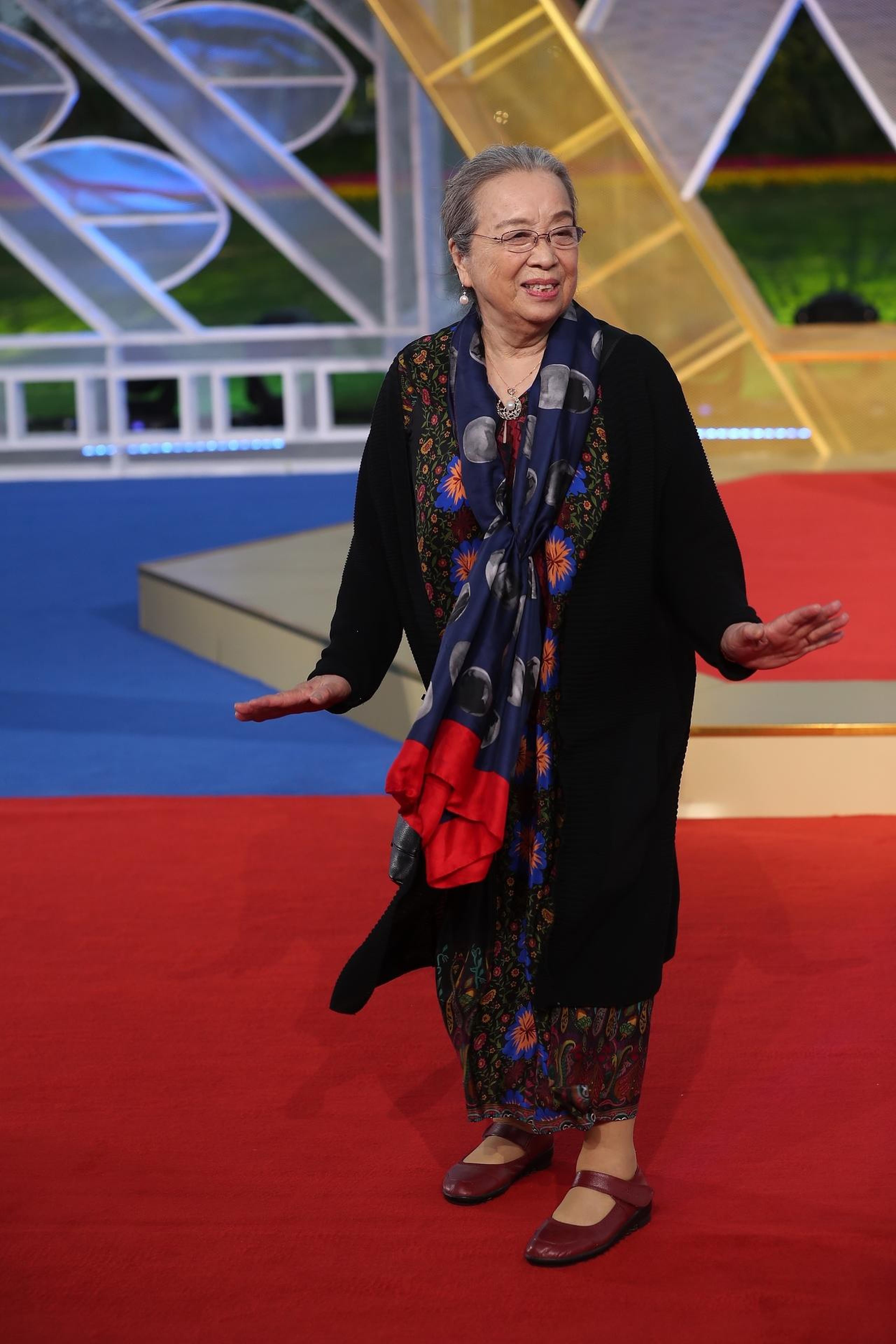 李明启老师永远这样接地气