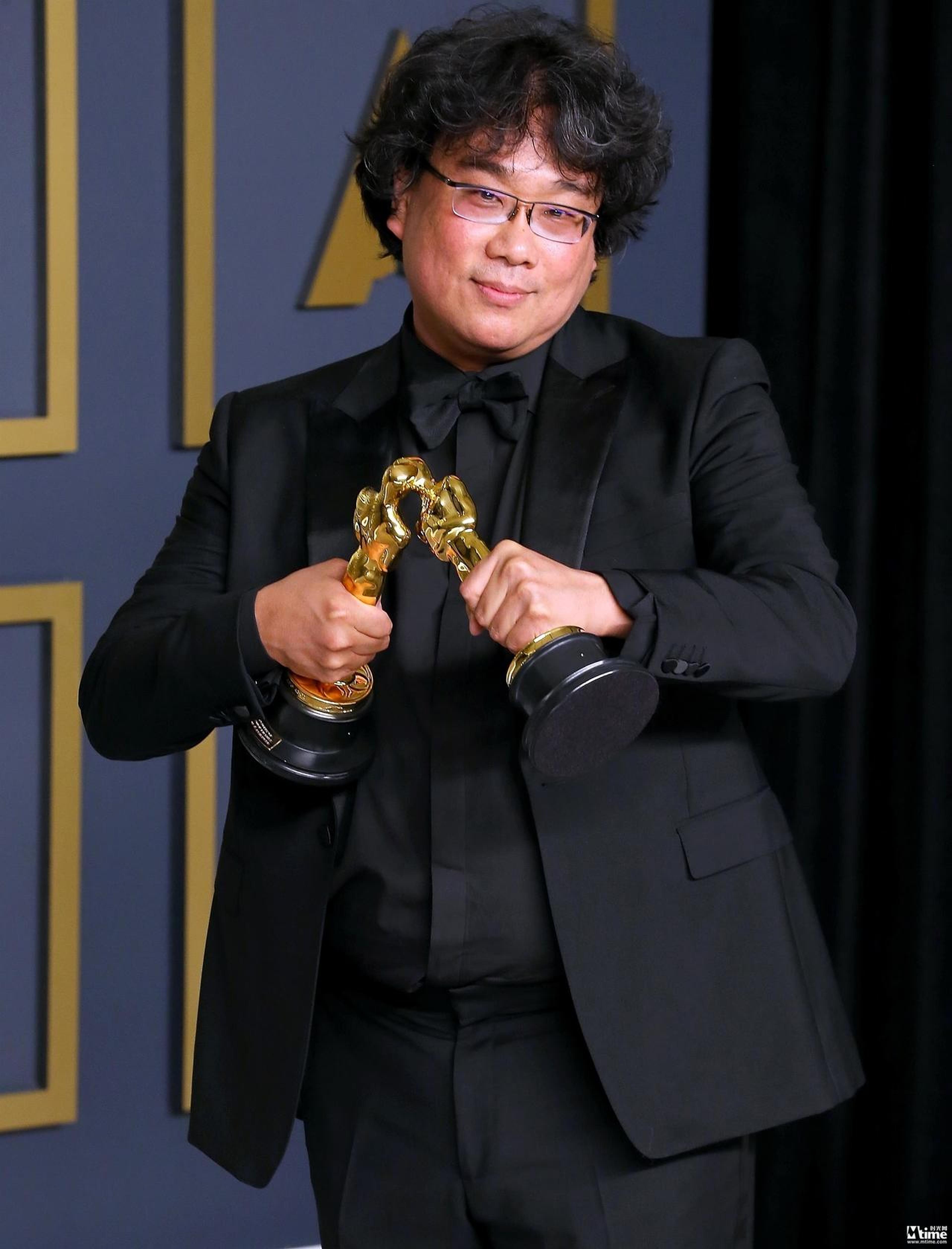 小金人已被奉俊昊导演玩坏