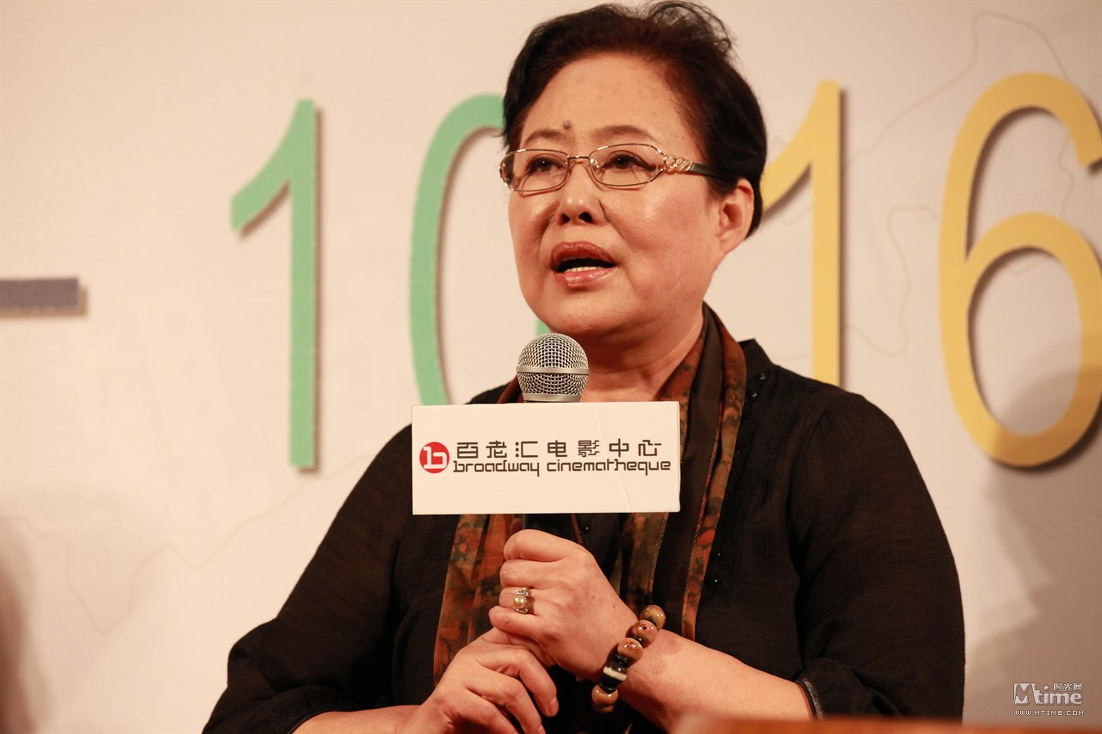 斯琴高娃