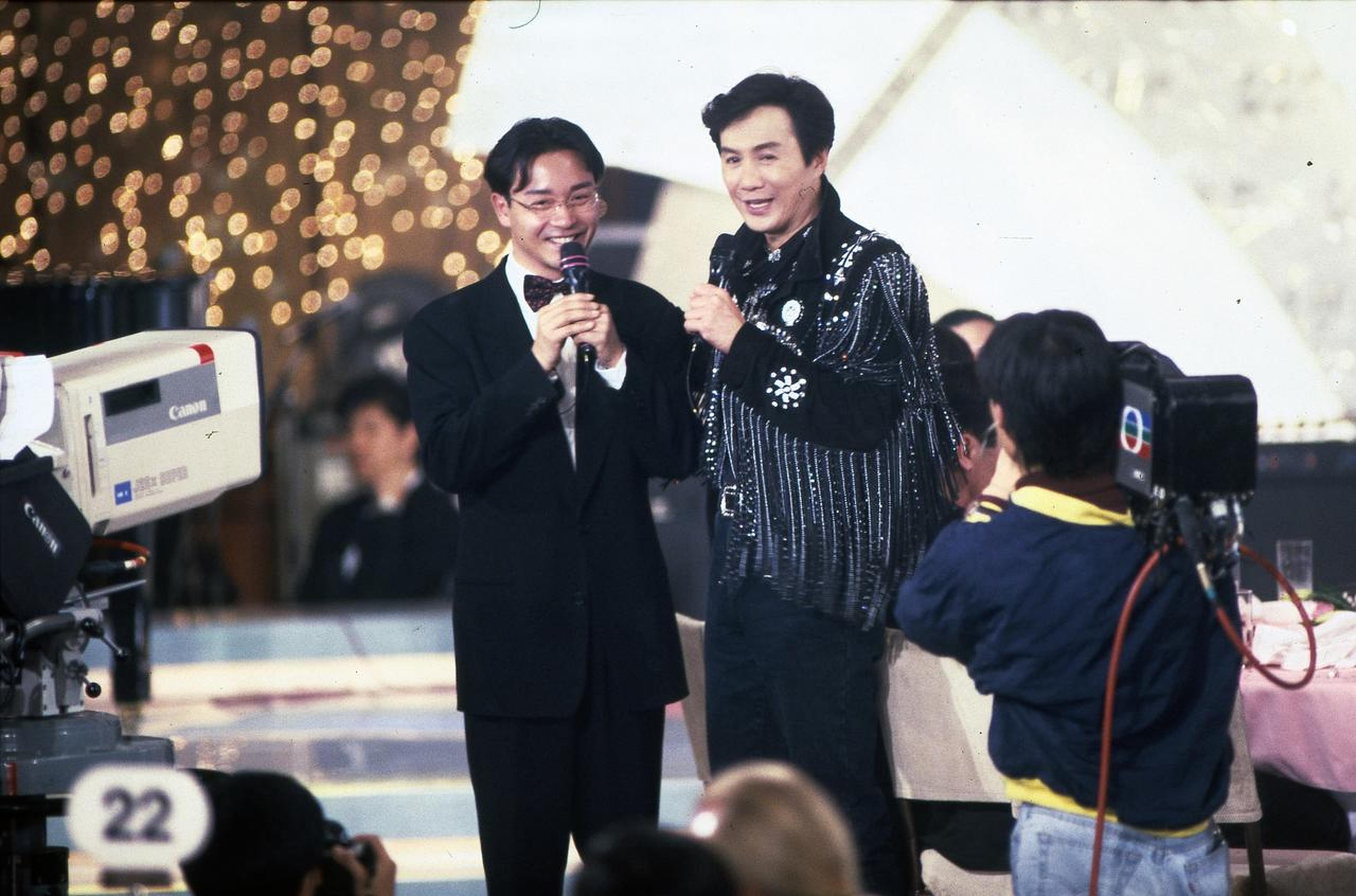 1992年，张国荣在舞台上